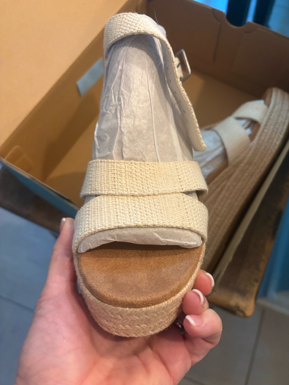 TOMS Cream Espadrille Platform Sandals with Cross Straps - Picture 3 of 5